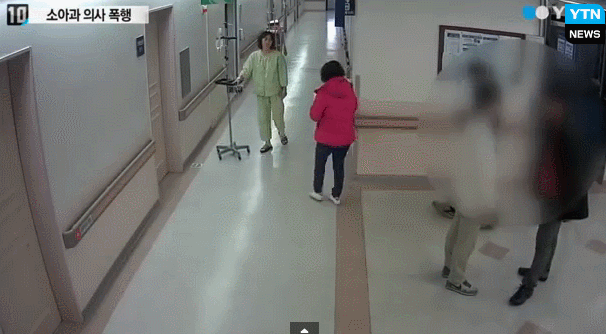 의사 패는 의사..gif | 인스티즈