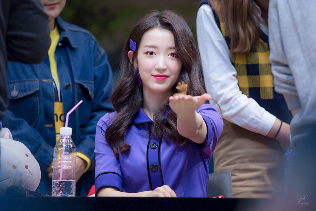 [구구단] 염색이 되는동안 기다리는게 지루해서 하나 | 인스티즈