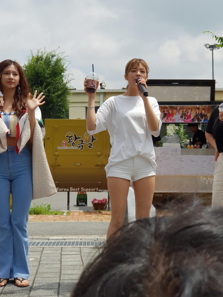 오늘자 음중 미팬 트와이스 정연 실물느낌.jpgif | 인스티즈