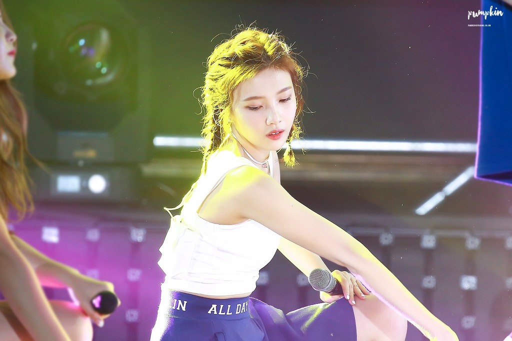 [레드벨벳] 레드둥에 익숙해져 조이의 청량함을 잊지말자 | 인스티즈