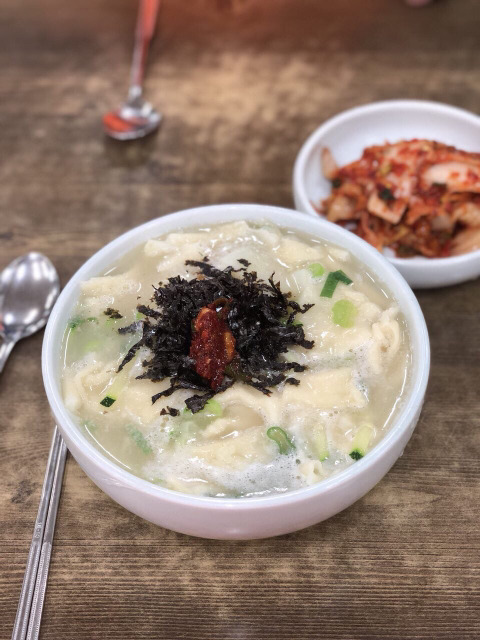 프라자손칼국수 이미지