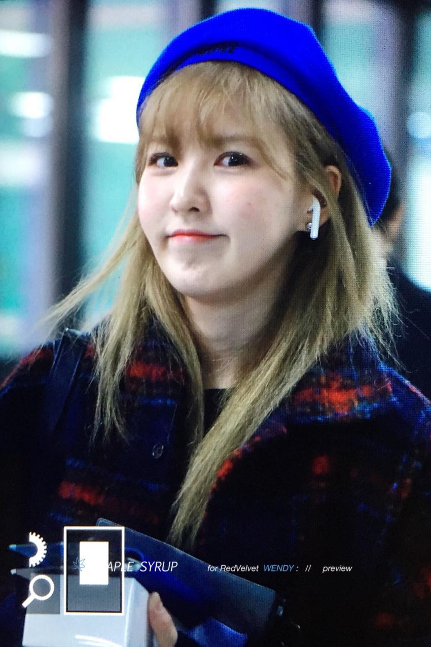오전에 따숩게 옷 챙겨입고 출국한 레드벨벳 공항 프리뷰 | 인스티즈
