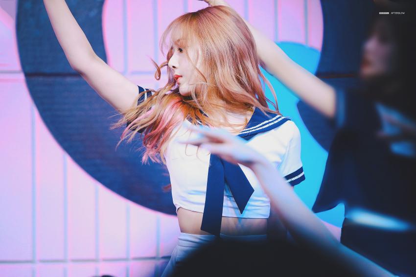 스웨덴전까지 10시간 남아서 여자친구 신비.jpg.gif.미모 ㅓㅜㅏ | 인스티즈