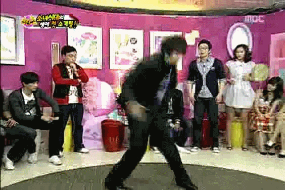 소녀시대도 단숨에 홀려버린 프로게이머.gif | 인스티즈
