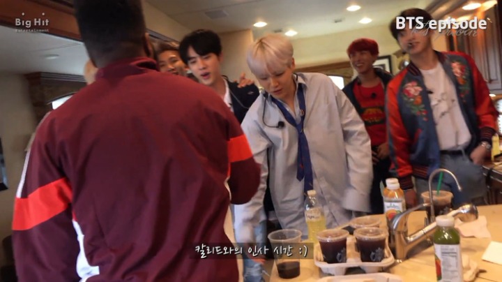 방탄소년단 아메리칸 뮤직어워드 비하인드에 등장한 미국가수들 ㄷㄷ | 인스티즈