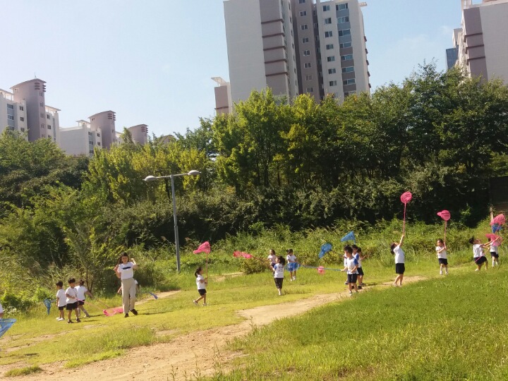 새예지유치원 이미지