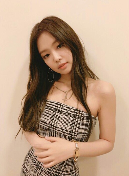 오늘자 블랙핑크 인스타 업뎃(제니) | 인스티즈